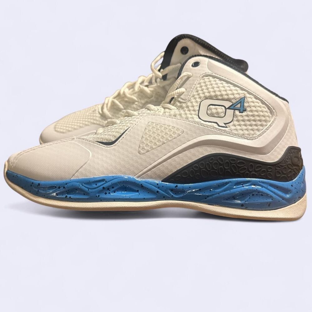 Q4 Men's Size 11 Basketball Shoes